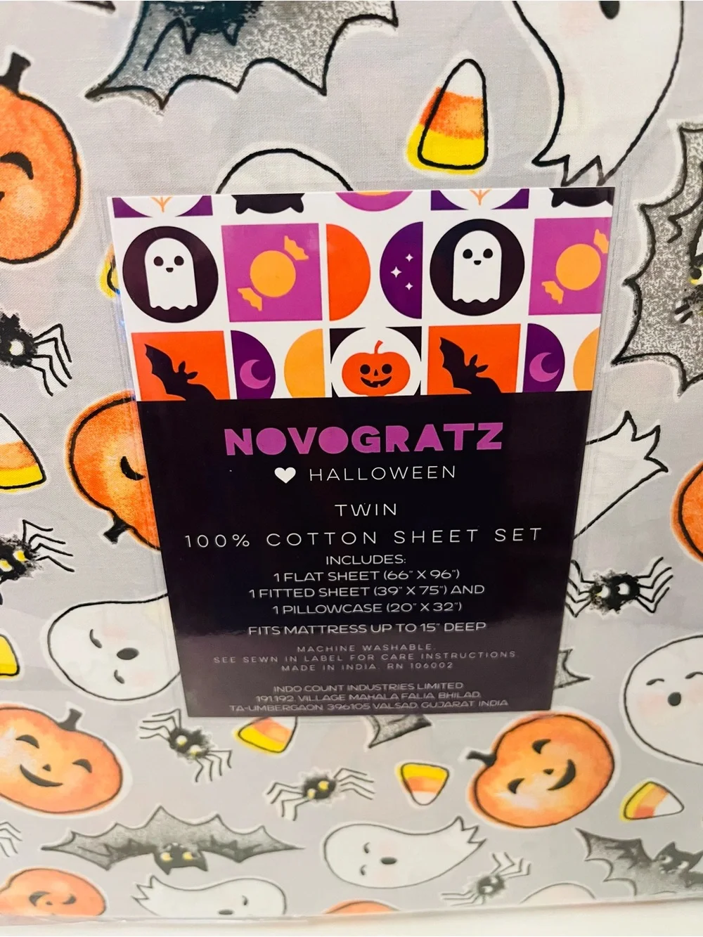 Novogratz & London Kaye Lot of 2 Twin Sheet Sets Halloween Bat Valentine Heart